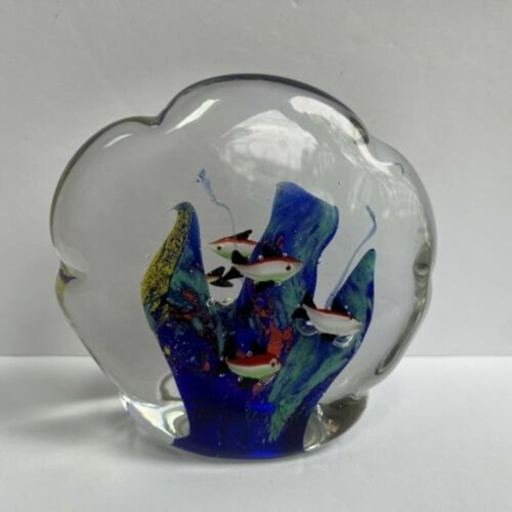 Vintage Murano Style Glass Shell Aquarium Paperweight with Fish 5” 3 Lbs